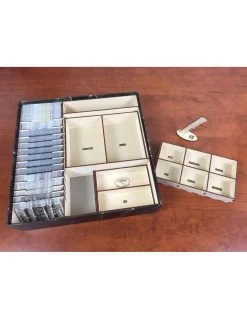 The Broken Token: Dead Of Winter Box Organizer -Speelgoed Winkel dead of winter box organizer 4